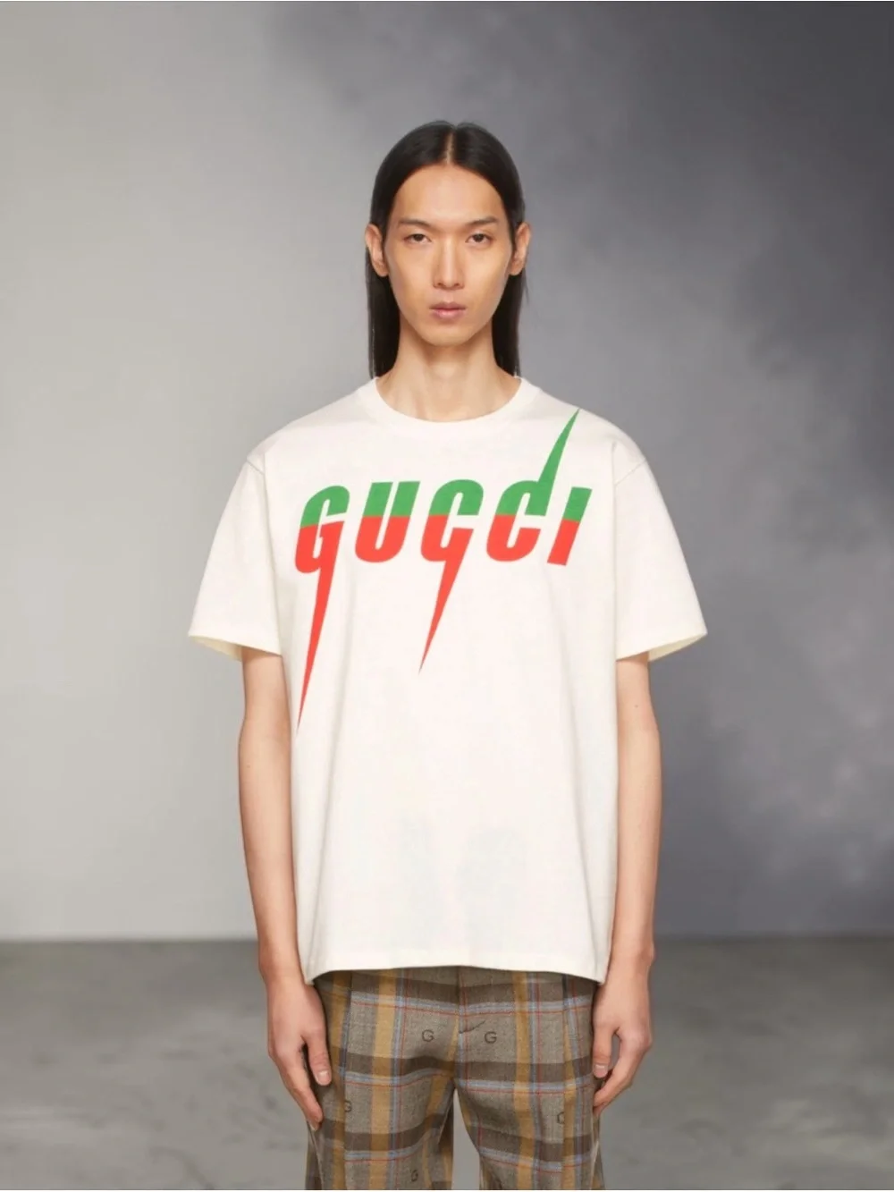 Gucci NWT Cream Short Sleeve Tee with Red and Green Logo